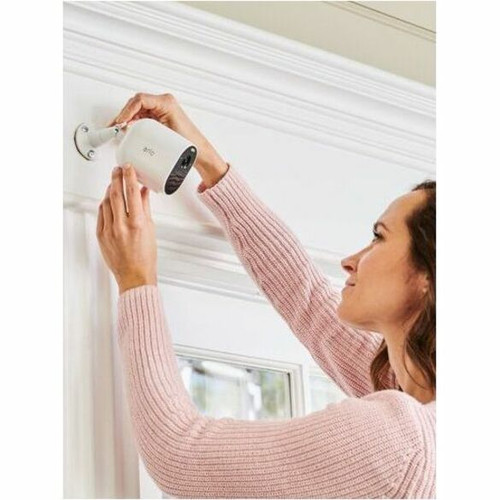 Arlo VMC2032-100CNS Essential Spotlight Indoor/Outdoor Full HD Network Camera - Color Night Vision - 1080p - White - Weather Resistant