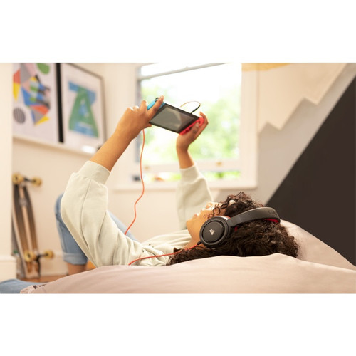 Corsair Red Wired Stereo Gaming Headset With 32 Ohm Drivers And Wide 20 Hz To kHz Frequency Response Over-the-head Mini-phone Binaural CA-9011198-NA