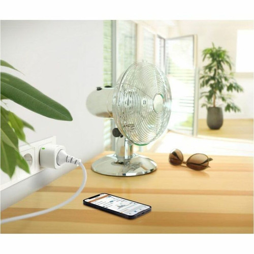 Eve Smart Plug - 1 x AC Power Plug - 1 x AC Power Receptacle - 120 V AC / 15 A - Google Assistant, Siri, Alexa, Apple HomeKit (10037873)
