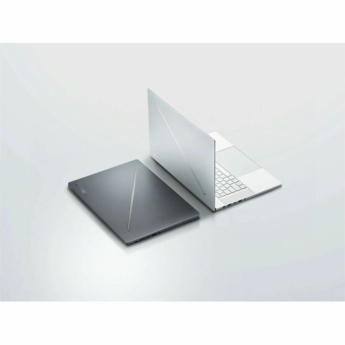 Asus ROG Zephyrus GU605 16 Inch Gaming Notebook 240 Hz Intel Core Ultra 9 64 GB 2 TB SSD Smart Card Reader GU605CX-XS98-CA