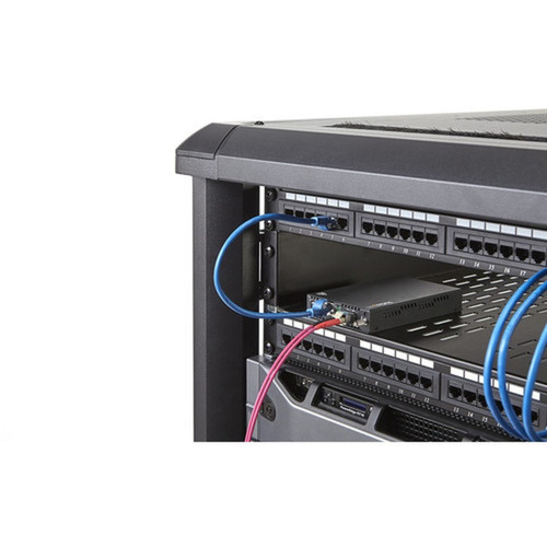 StarTechcom_Gigabit_Ethernet_Copper-to-Fiber_Media_Converter_-_SM_LC_-_10_km_-_Ethernet_Media_Converter_-_GbE_Converter_-_1_x_Network_ET91000SM10