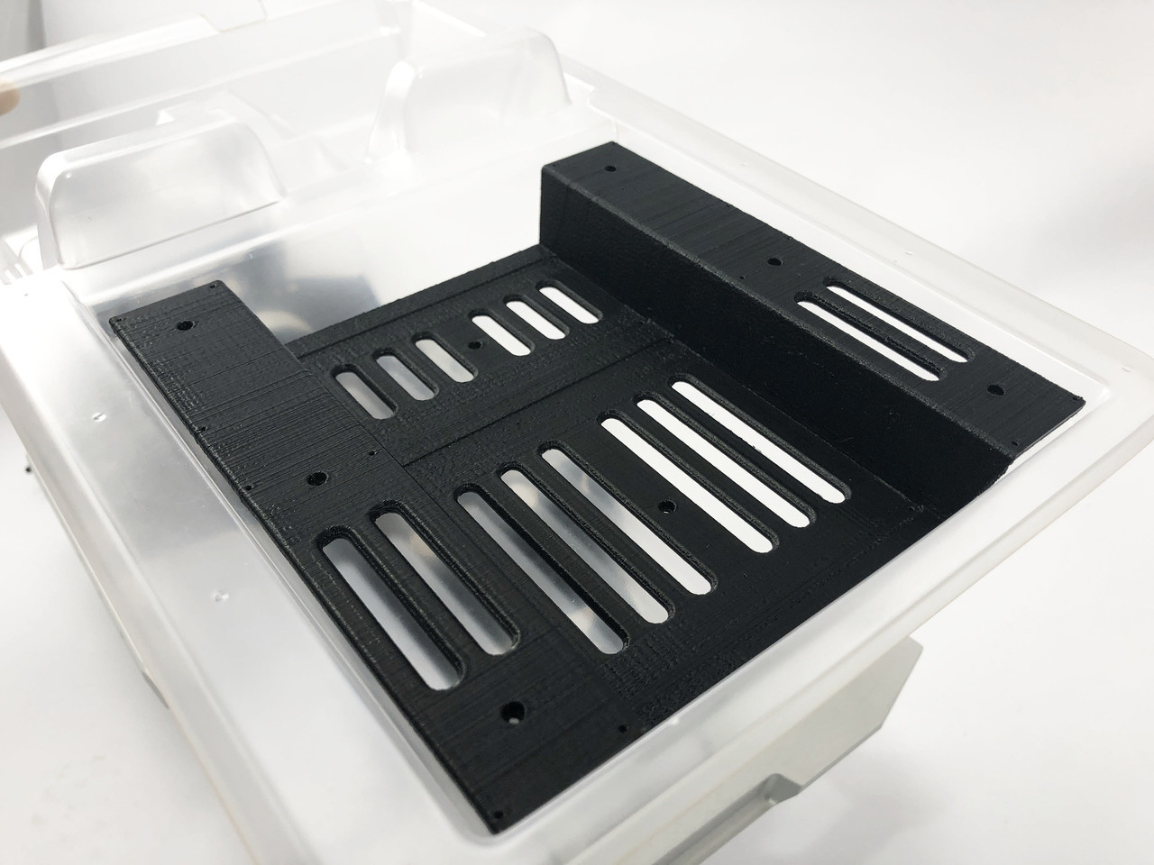 Magnetic Body Mount ( Rear ) w/ Truck Bed for Vanquish VS4-10