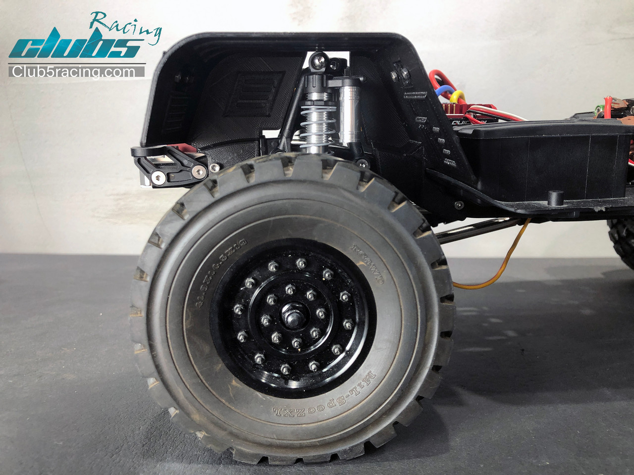 Front Fender Wells for UMG10 ( Rock Light Ready )