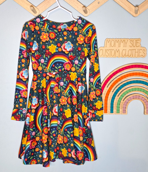 Rainbow Twirl Size 4 closed back