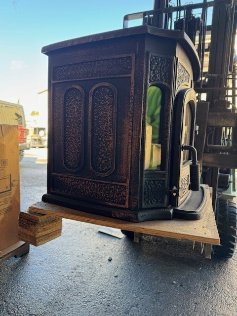 Ashley AWC11 Free Standing Coal Burning Stove