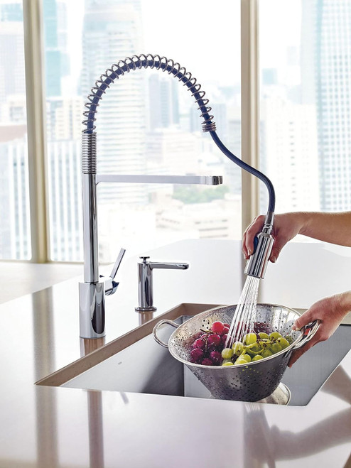 Moen 5923 Align Single Handle Spring Pull Down Sprayer Kitchen Faucet