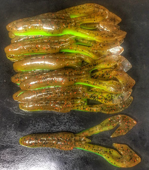 3.5 Sparta Craw Color: Ole Staple 30 count pack (Pre Order 2-3 Weeks)