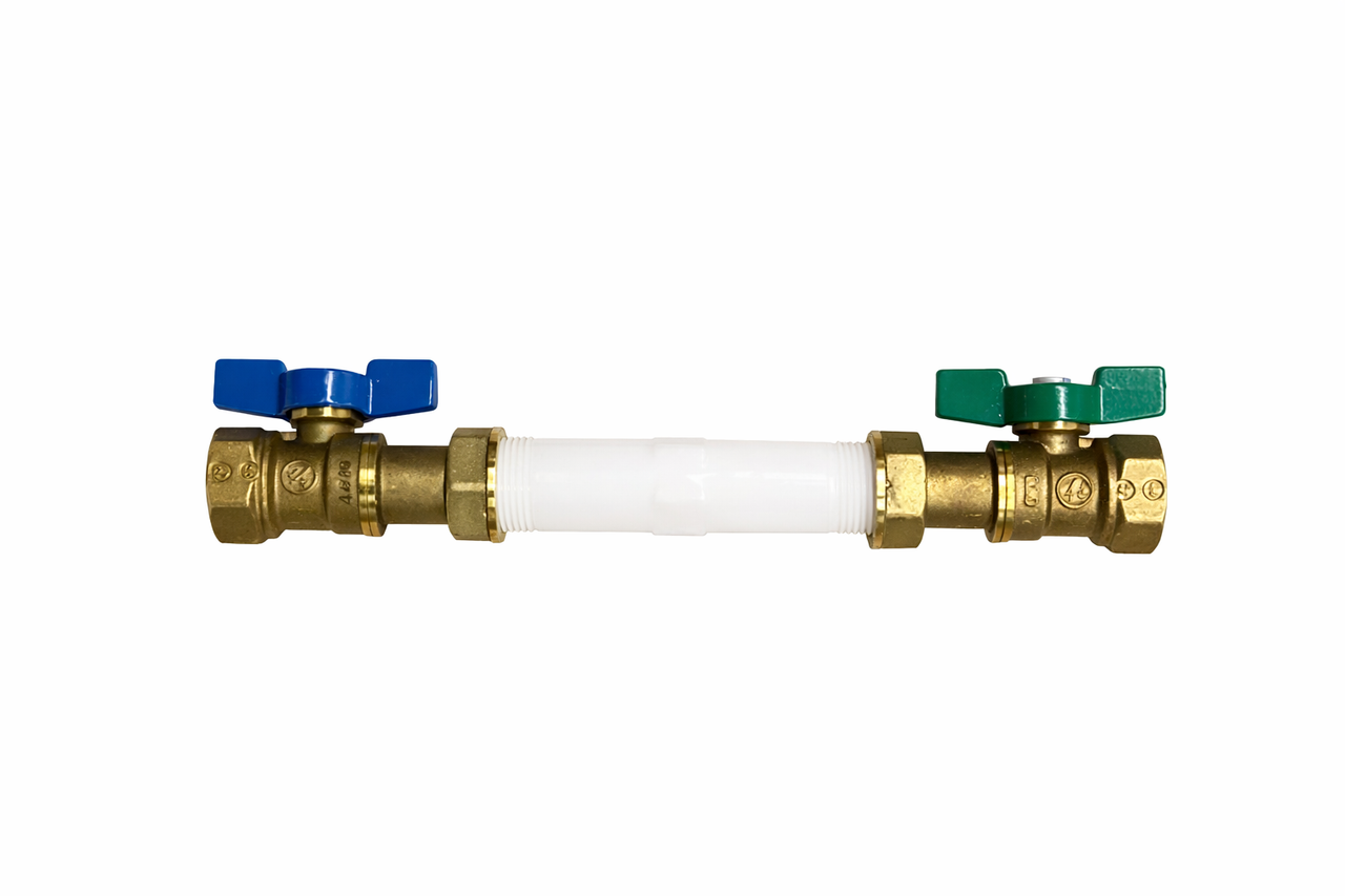 G 3/4" Cold water kit with one NSF61 compliant spool piece and two NSF61 certified metering valves.