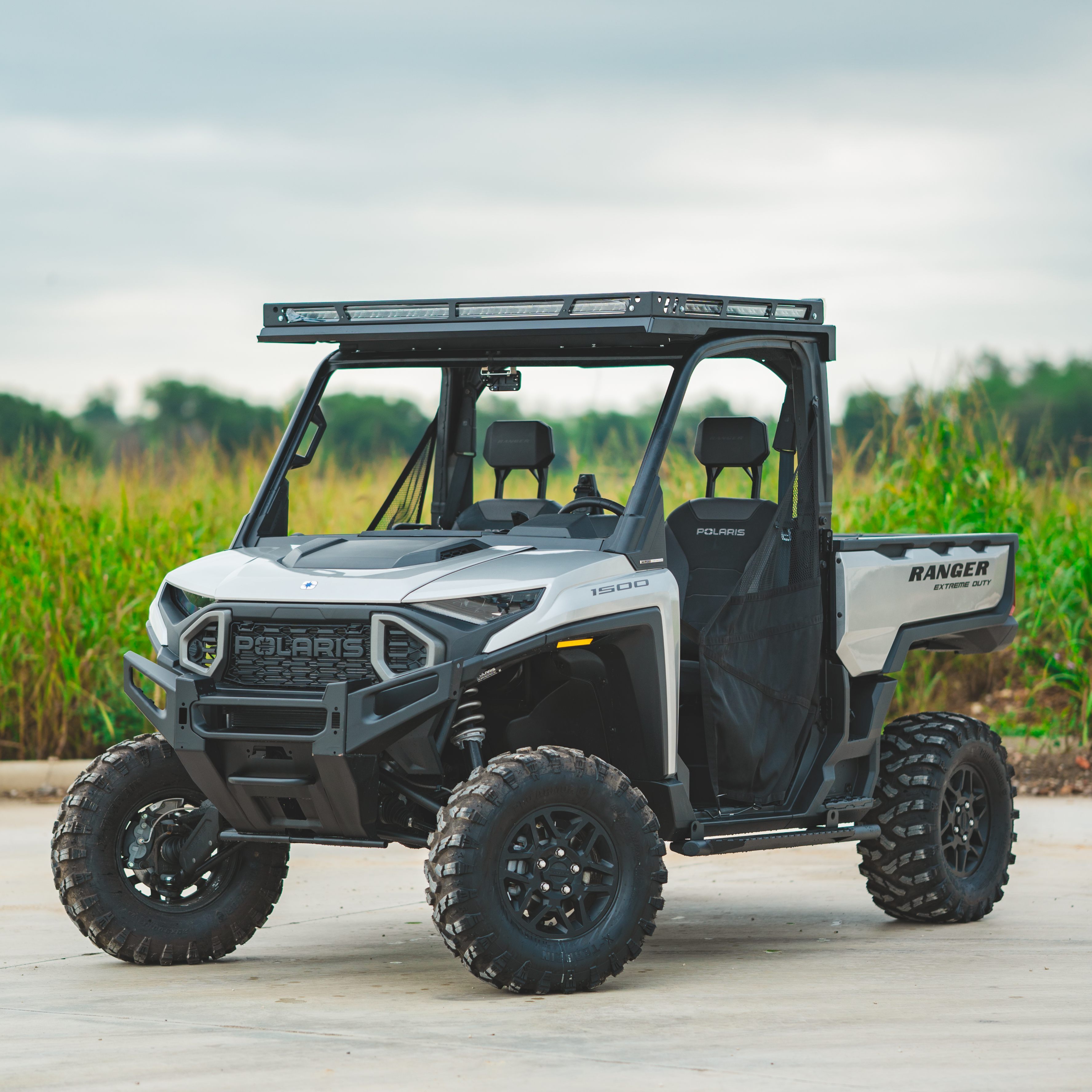 polaris-ranger-1500-single-cab-metal-top-with-premium-roof-rack-by-ranch-amor.jpg