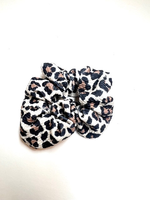 LEOPARD SCRUNCHIE