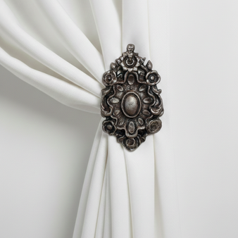 Imperial Crest Drapery Medallion Curtain Holdback and Hardware from Metropolis Iron (Metroiron) Imperial Crest Drapery Medallion Curtain Holdback and Hardware from Metropolis Iron (Metroiron)