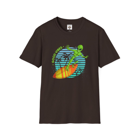 Good Vibes Surfing Alien T Shirt| Unisex Softstyle T-Shirt| Super Soft Shirt| Wolf Lovers Shirt| Unique Gift| Halloween Shirt