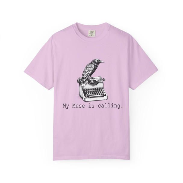 Artistic Muse T-Shirt, Creative Unisex Tee, Gift for Writers, Literary Apparel, Unique Graphic Tee, Raven Bird and Typewriter Design