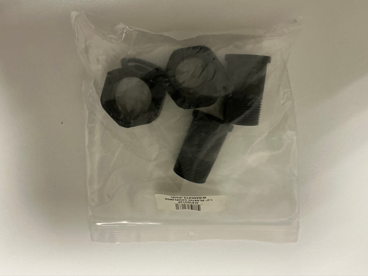 Stenner 1" Plastic Couplings with Gaskets 2-pack | JLP38012P