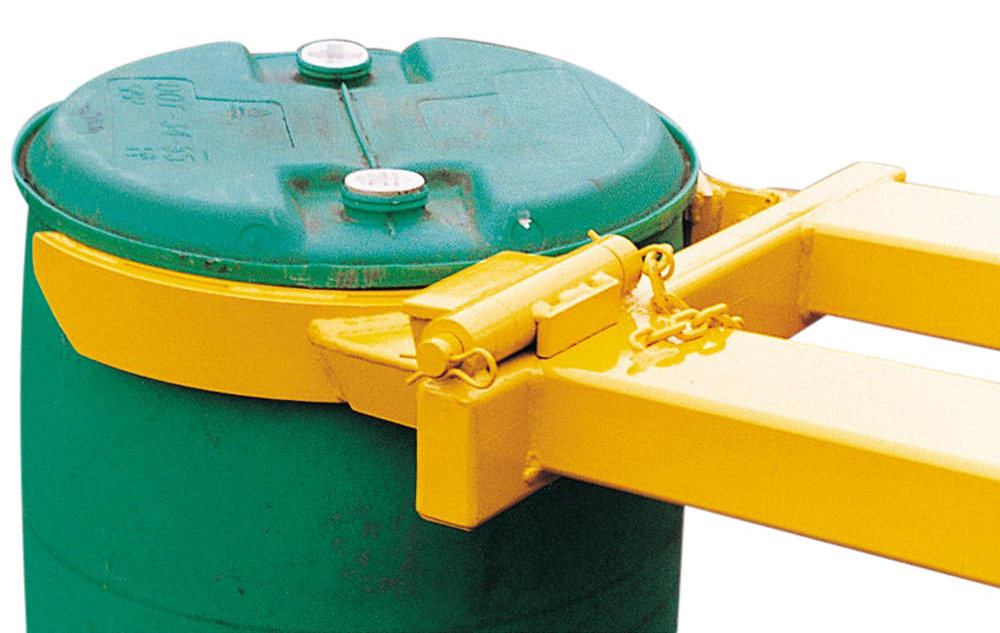 A single universal drum grab carrying a green drum