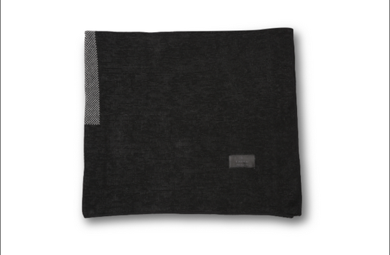 Knitted Blanket / Black