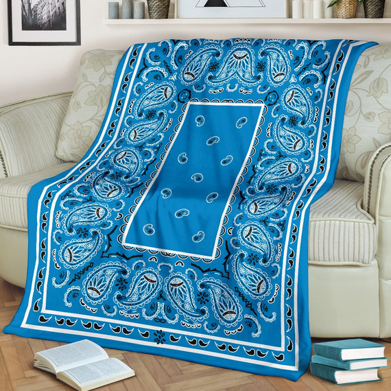 Ultra Plush Classic Blue Skies Bandana Blanket
