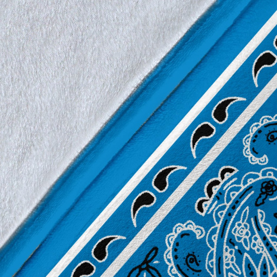 Ultra Plush Classic Blue Skies Bandana Blanket