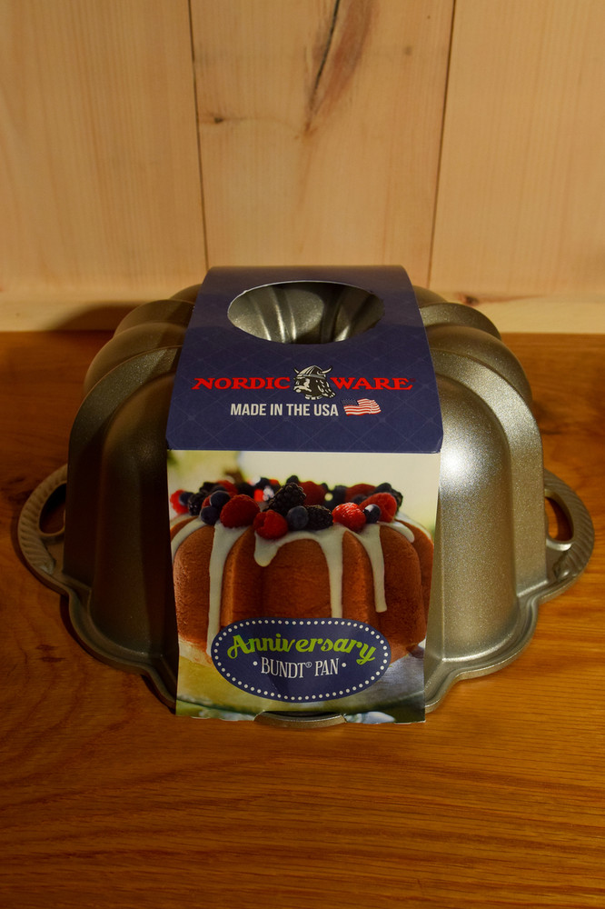 Nordic Ware Anniversary Bundt Cake Pan