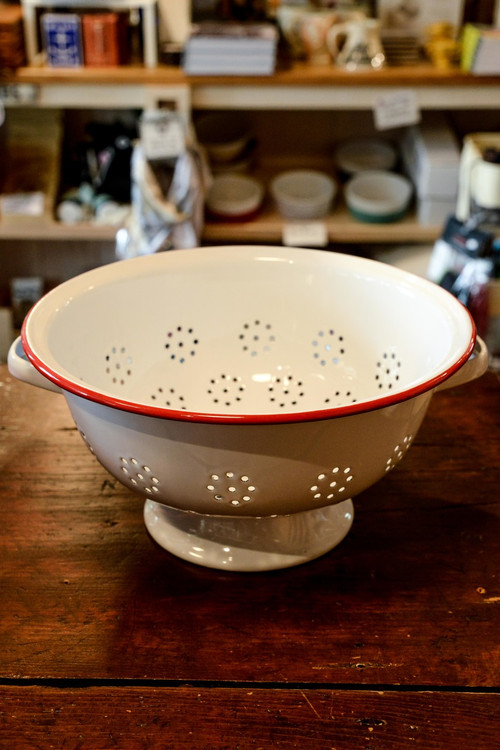 Enamelware Colander (Red Rim)
