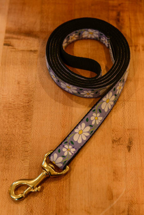 Up Country - Daisies 6 Foot Dog Leash