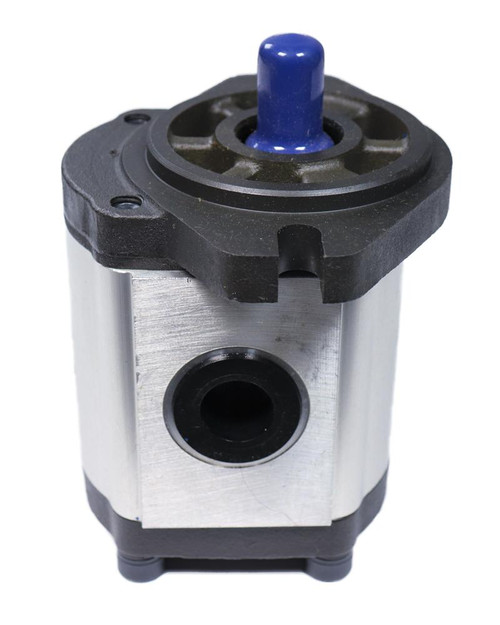 Chief Hydraulic Gear Pump, 9-Tooth Spline Shaft, 3.9 GPM at 2000 RPM, CW