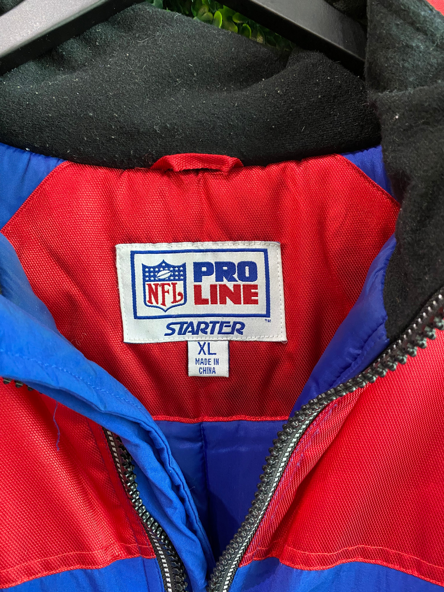 Vintage Starter NEW ENGLAND PATRIOTS Pro-Line (LG) Winter Heavy Jacket