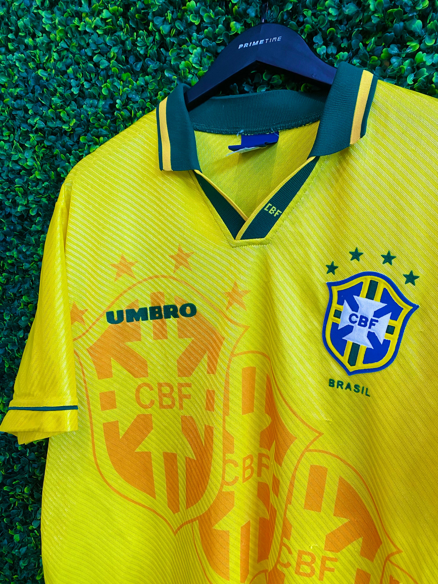 VINTAGE 1994 BRAZIL UMBRO SOCCER JERSEY - Primetime