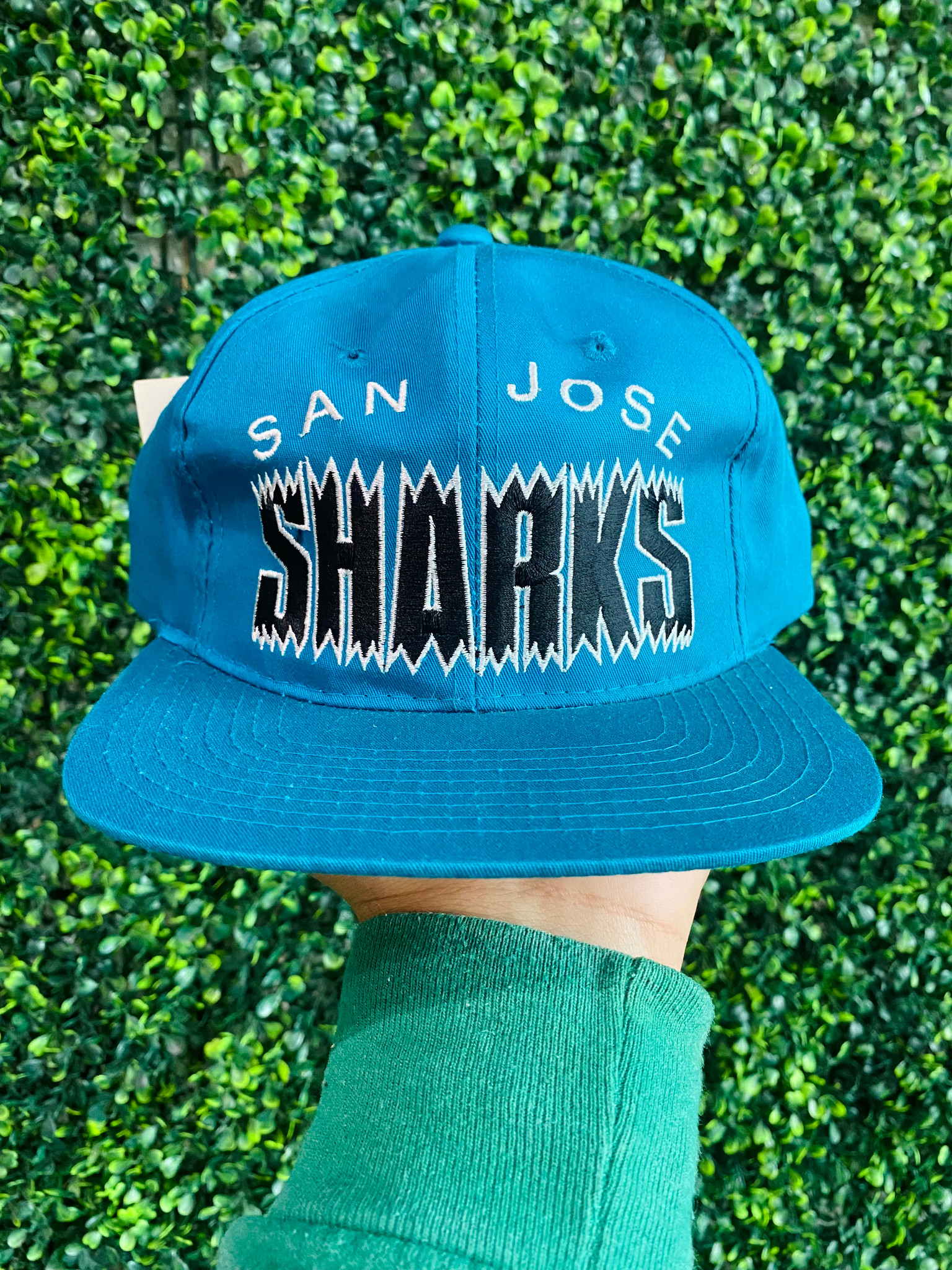 DEADSTOCK VINTAGE SAN JOSE SHARKS STARTER SNAPBACK - Primetime