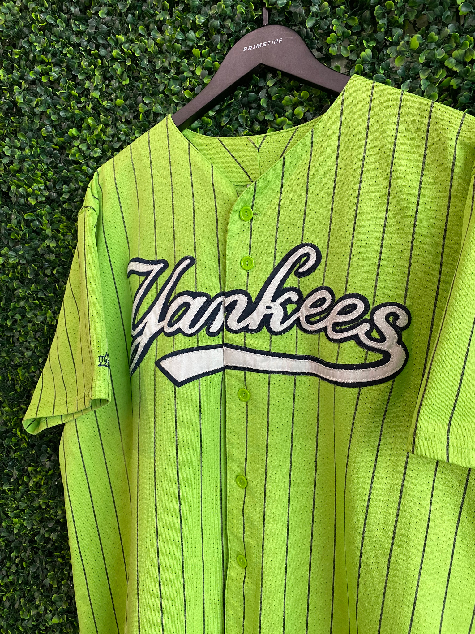 yankees striped jersey