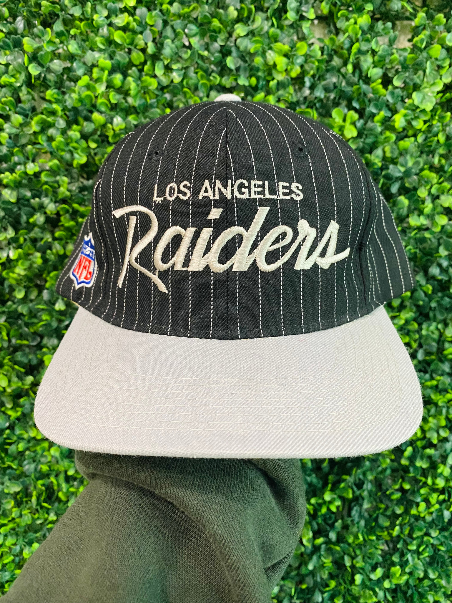 VINTAGE LOS ANGELES RAIDERS SPORTS SPECIALTIES SCRIPT SNAPBACK