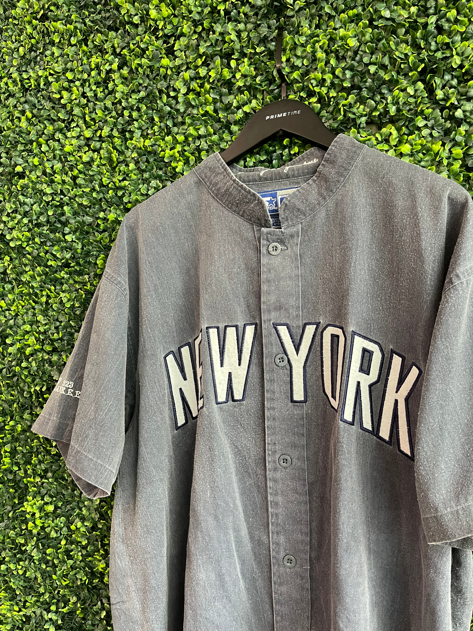 VINTAGE NEW YORK YANKEES RED MAJESTIC JERSEY - Primetime