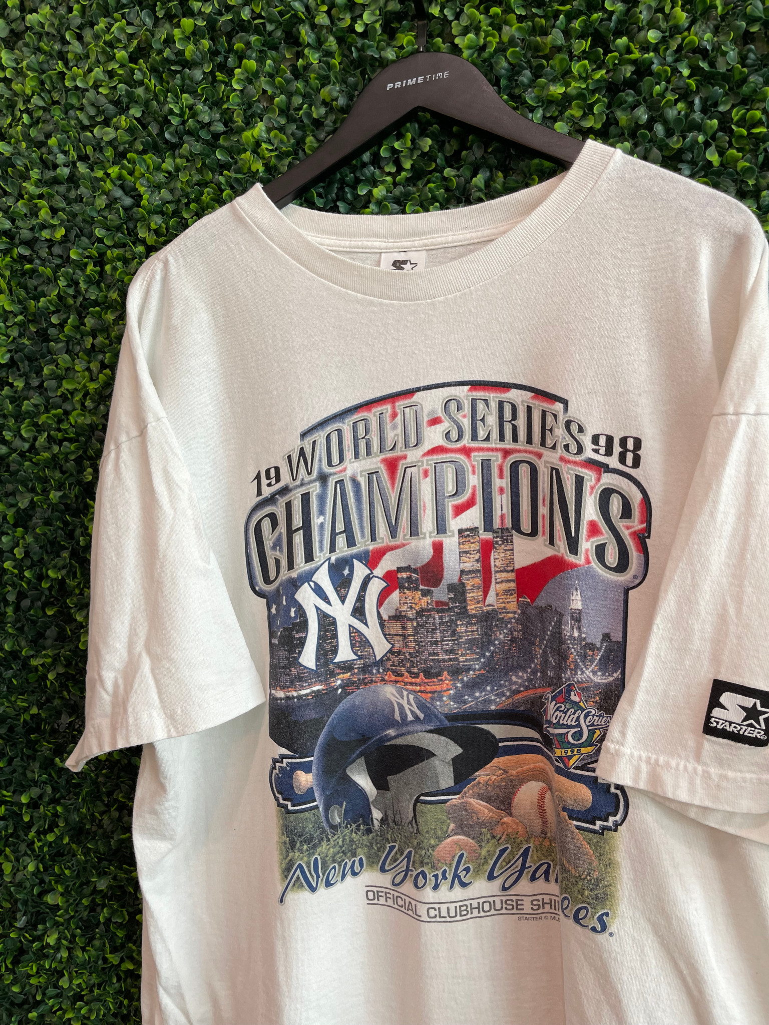 VINTAGE NY YANKEES 1998 WORLD SERIES CHAMPIONS CLUBHOUSE TEE - Primetime