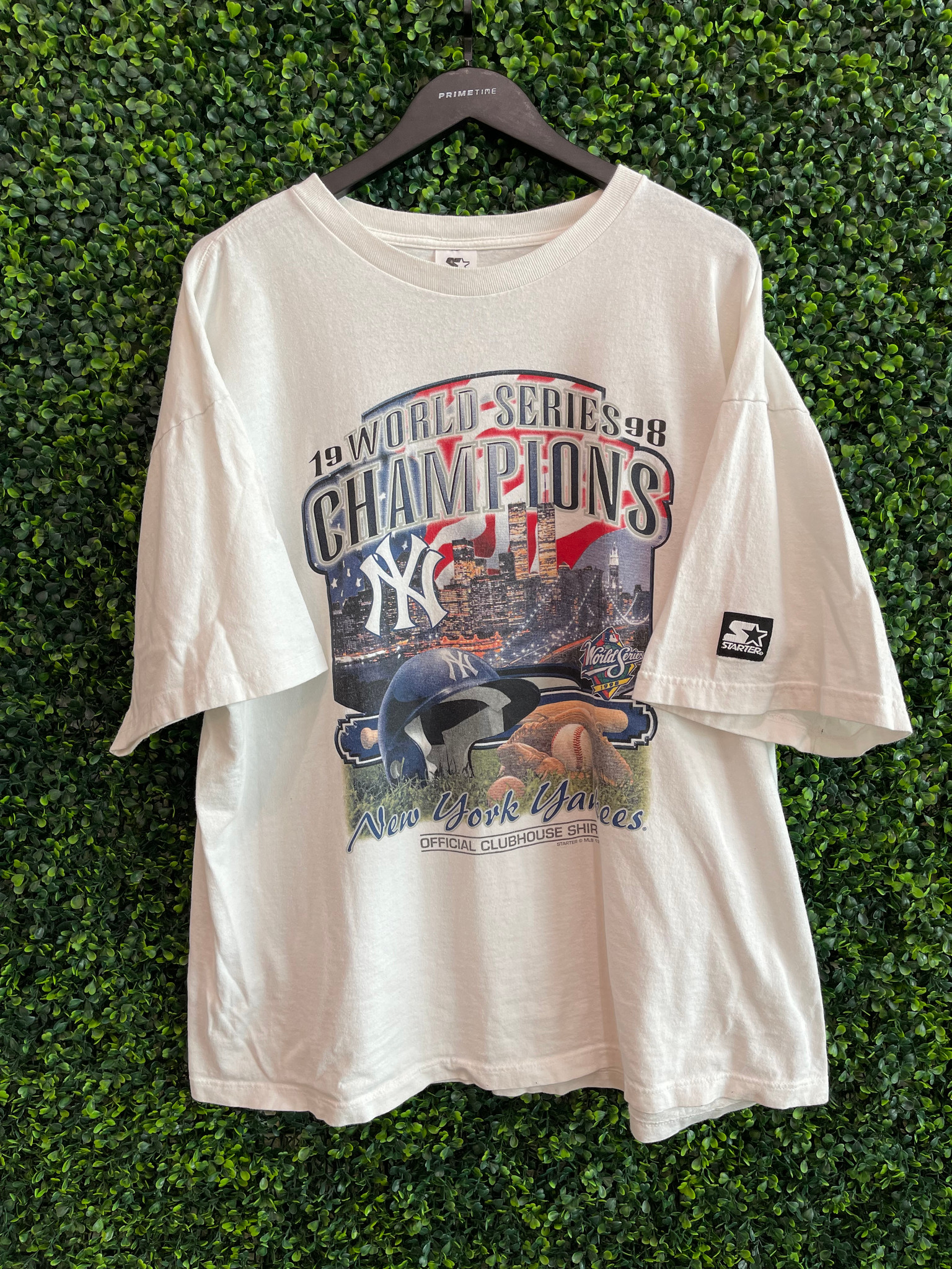 VINTAGE NY YANKEES 1998 WORLD SERIES CHAMPIONS CLUBHOUSE TEE - Primetime