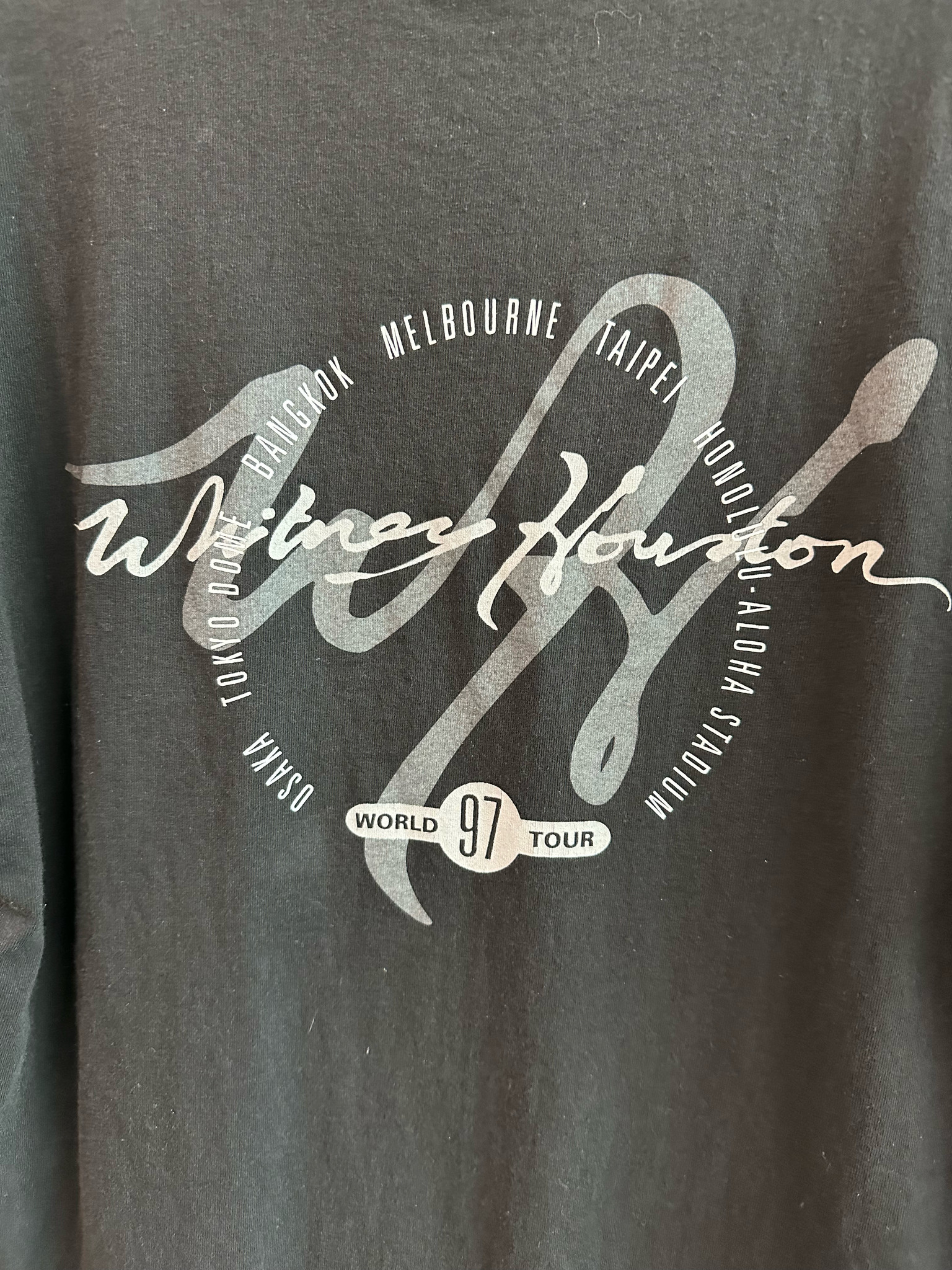 VINTAGE WHITNEY HOUSTON 1997 WORLD TOUR TEE - Primetime
