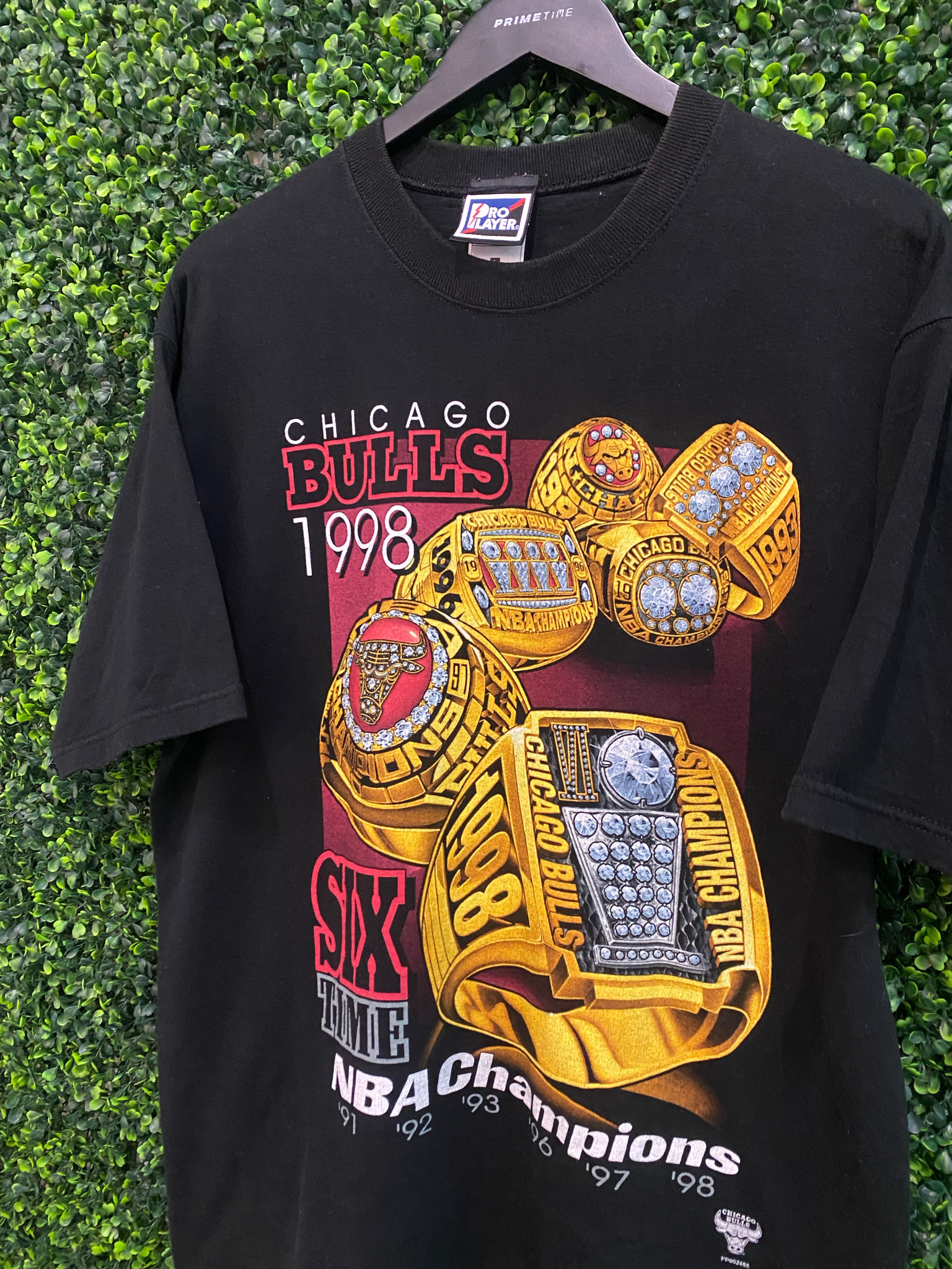 1998 Chicago Bulls NBA Six Time Champions Pro Player Vintage Graphic T –  Black Market Clothing