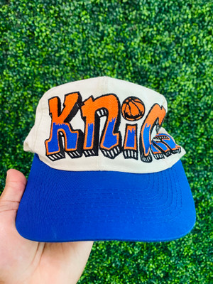 RARE VINTAGE NEW YORK KNICKS GRAFFITI SNAPBACK