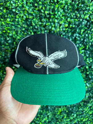 VINTAGE PHILADELPHIA EAGLES AMERICAN NEEDLE SNAPBACK