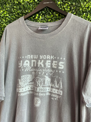 VINTAGE NEW YORK YANKEES MANUFACTURING MAJESTIC TEE