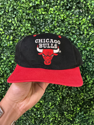 VINTAGE CHICAGO BULLS COMPETITOR SNAPBACK