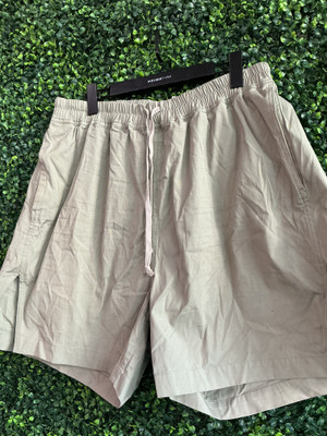 RICK OWENS GREEN SHORTS (SZ 2XL)
