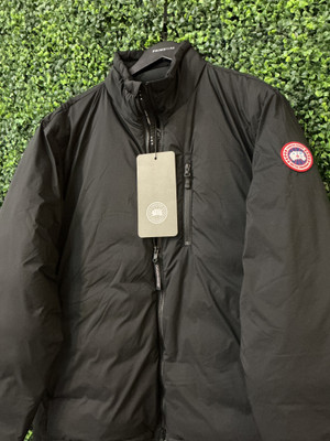BRAND NEW CANADA GOOSE BLACK LODGE DOWN JACKET