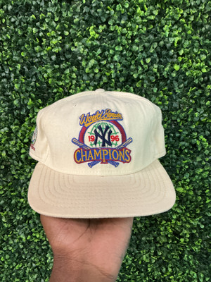 VINTAGE NY YANKEES 96 WORLD CHAMPIONS NEW ERA SNAPBACK