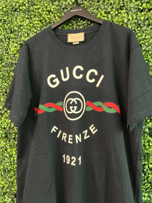 GUCCI NAVY BLUE PRINTED LOGO TEE (SZ L)