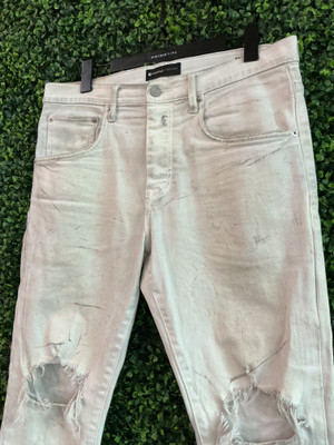 PURPLE BRAND WHITE DISTRESSED JEANS (SZ 32)