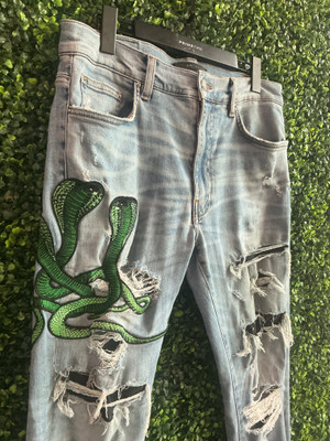 AMIRI COBRA JEANS (SZ 34)