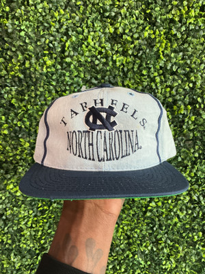 VINTAGE NORTH CAROLINA TAR HEELS LIGHT WASH DENIM THE GAME SNAPBACK