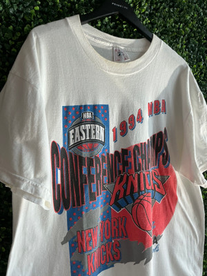 VINTAGE NEW YORK KNICKS 1994 EASTERN CONFRENCE CHAMPS TEE