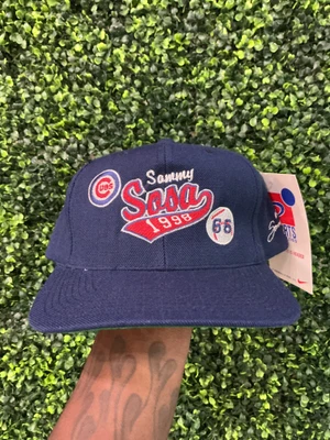 DEADSTOCK VINTAGE SAMMY SOSA SPORTS SPECIALTIES SNAPBACK