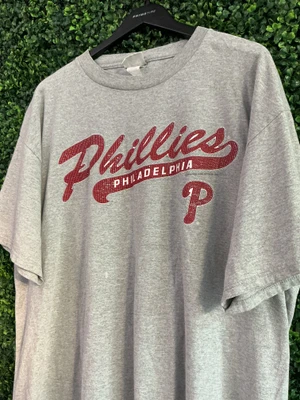 VINTAGE PHILADELPHIA PHILLIES LEE SPORT